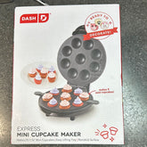 Dash mini cupcake maker