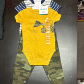 Carters  4 pcs baby boy size 9/12M