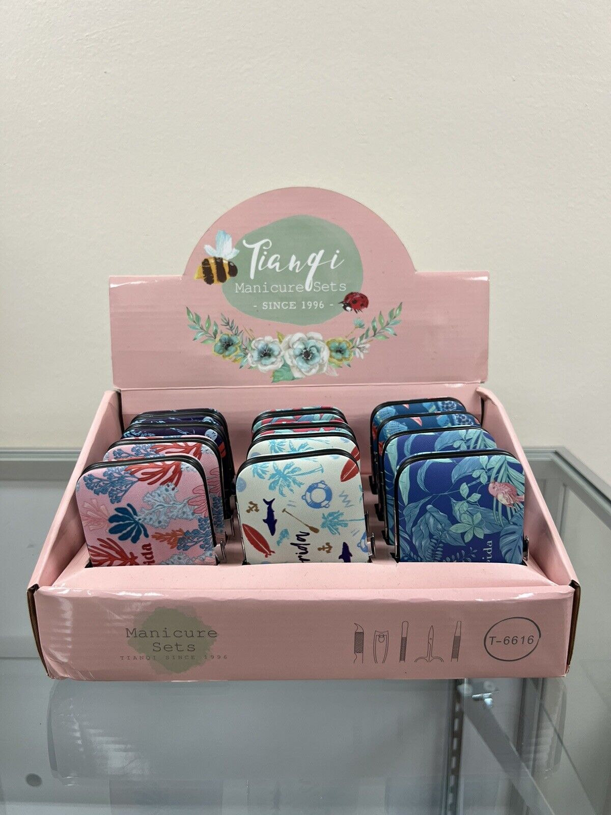 Florida Theme Manicure Set with Case 12 PCS + Display