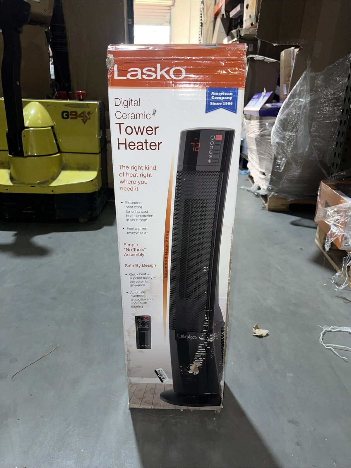 Lasko Oscillating 32" Ceramic Tower Space Heater 1500W (missing Controller)