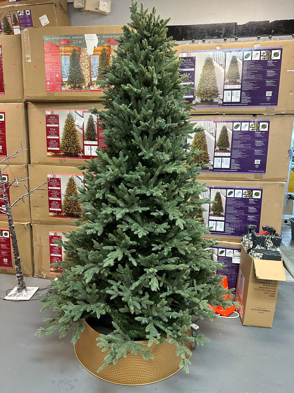 7.5 Ft Pre Lit Christmas Tree 700 LED Lights