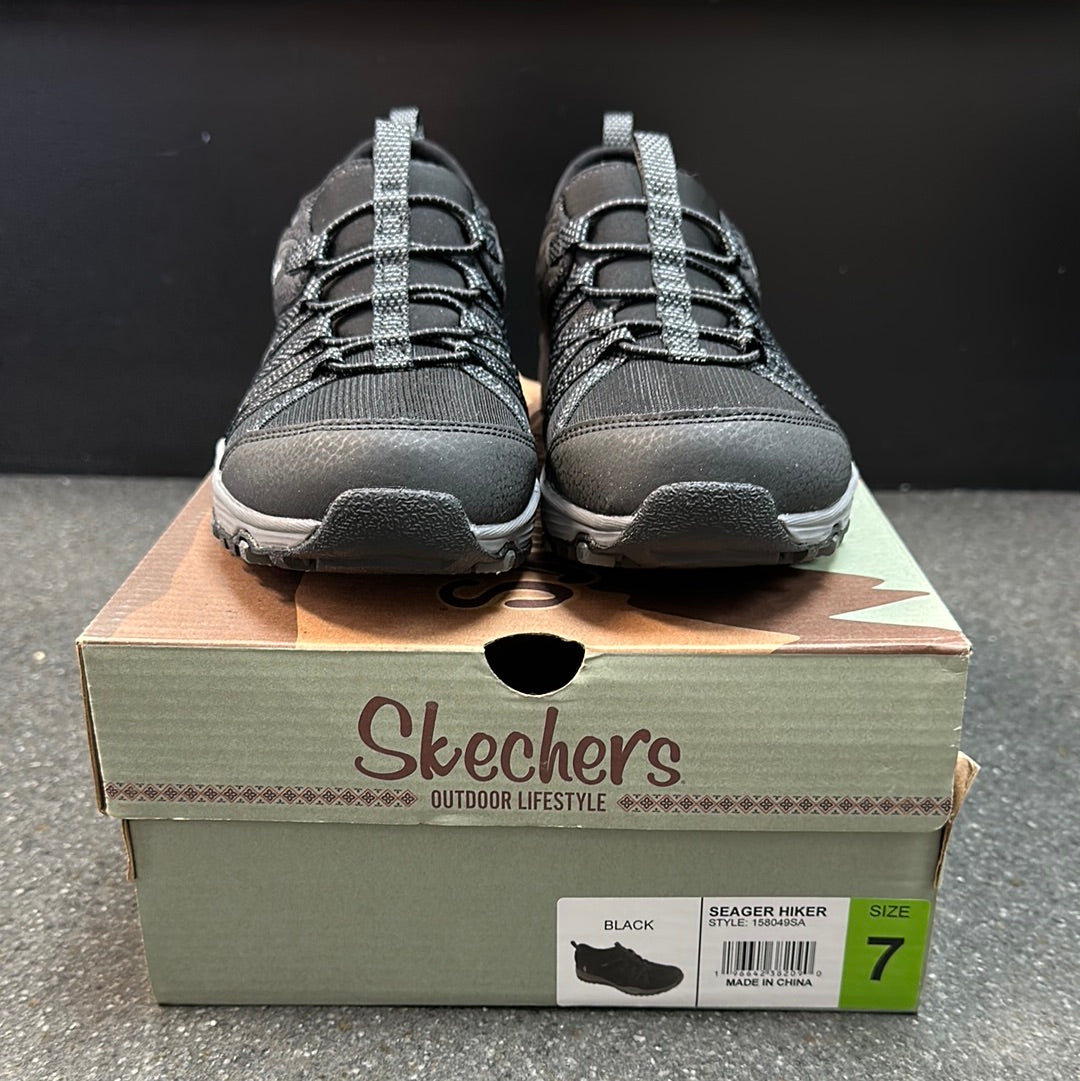 Sckechers Outdoor Lifestyle Size 7