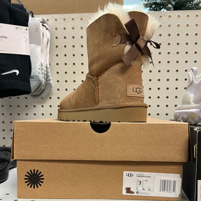 UGG Mini Bailey Bow II Size 7