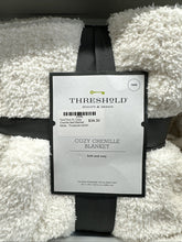 Threshold Chenille Throw Bed Blanket Oversized 92x90 Midweight